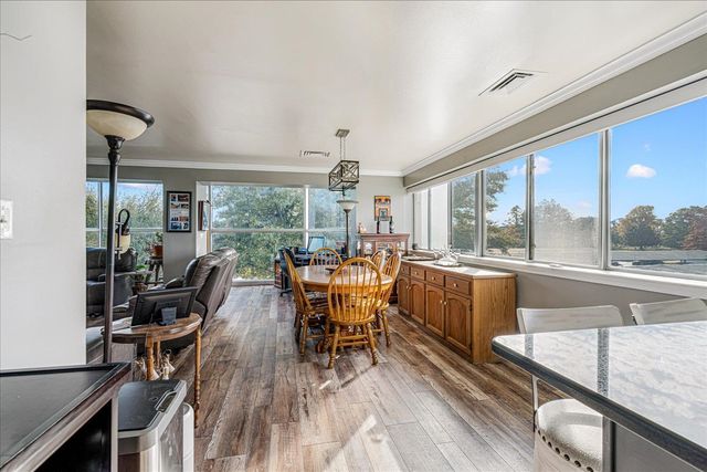 655 S Riverside Dr Apt 202, Memphis, TN 38103