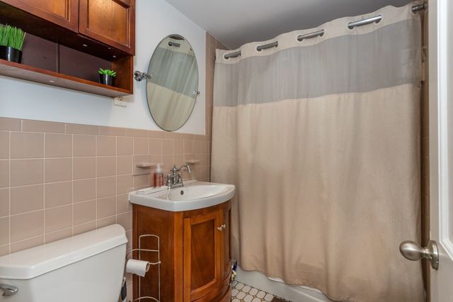 133 Gulliver St, Milton, MA 02186