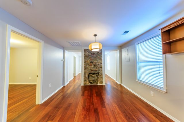 891 W Sharpe Ave, Nashville, TN 37206