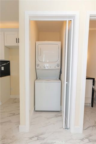 536 Myrtle A, Glendale, CA 91203