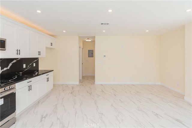 536 Myrtle A, Glendale, CA 91203