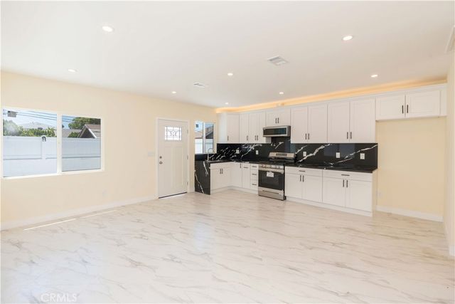 536 Myrtle A, Glendale, CA 91203