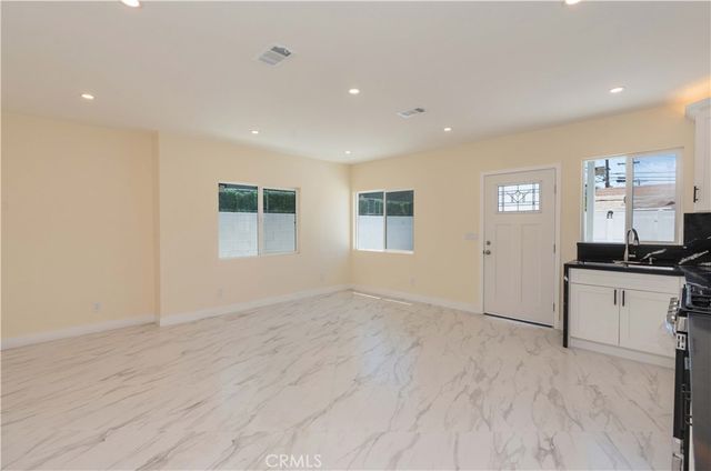 536 Myrtle A, Glendale, CA 91203