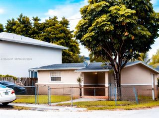 1896 NW 64th St 1, Miami, FL 33147