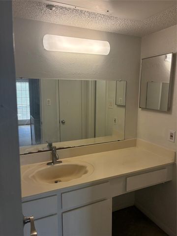 2121 Hepburn Street 404, Houston, TX 77054