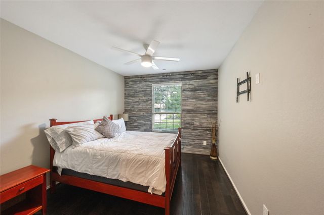 8109 Threadtail Street, Conroe, TX 77385