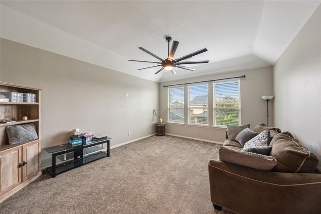 8109 Threadtail Street, Conroe, TX 77385