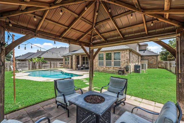 8109 Threadtail Street, Conroe, TX 77385