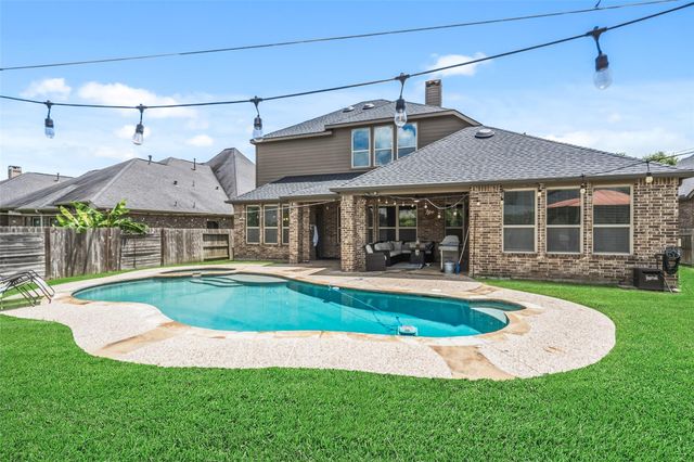 8109 Threadtail Street, Conroe, TX 77385