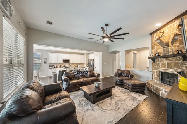 8109 Threadtail Street, Conroe, TX 77385