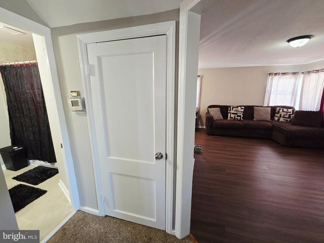 5112 72ND PL, Hyattsville, MD 20784
