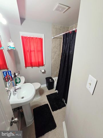 5112 72ND PL, Hyattsville, MD 20784