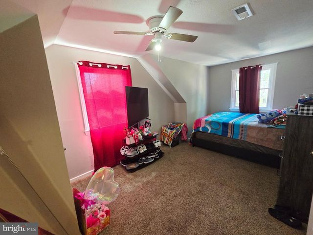 5112 72ND PL, Hyattsville, MD 20784