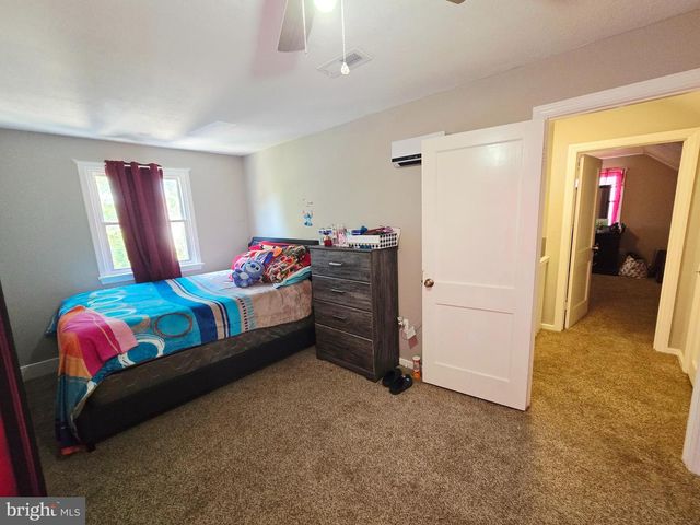 5112 72ND PL, Hyattsville, MD 20784