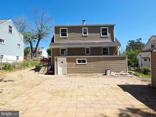 5112 72ND PL, Hyattsville, MD 20784