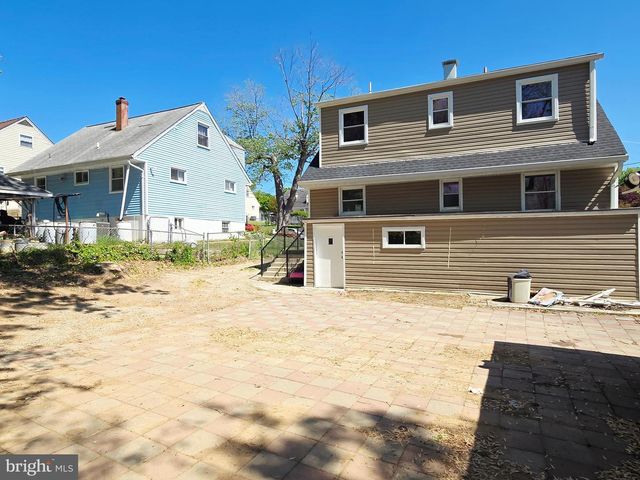 5112 72ND PL, Hyattsville, MD 20784
