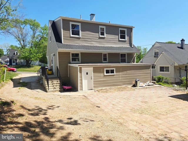 5112 72ND PL, Hyattsville, MD 20784
