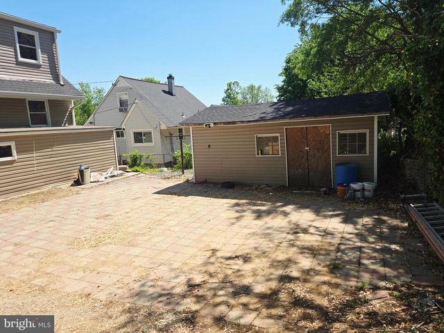 5112 72ND PL, Hyattsville, MD 20784