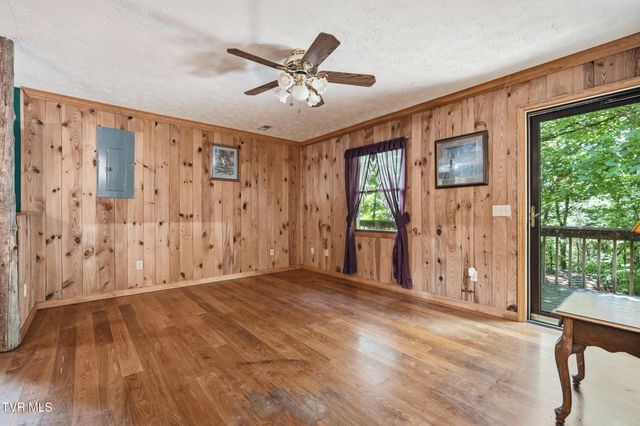 307 Ollis Bowers Hill Road, Kingsport, TN 37664