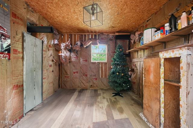 307 Ollis Bowers Hill Road, Kingsport, TN 37664
