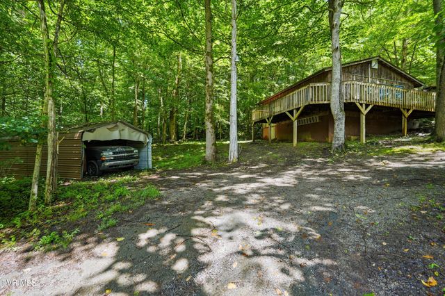 307 Ollis Bowers Hill Road, Kingsport, TN 37664
