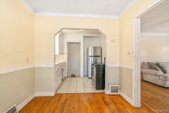 1409 Capitol Avenue, Lincoln Park, MI 48146