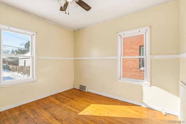 1409 Capitol Avenue, Lincoln Park, MI 48146