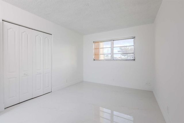 2401 NW 41st Avenue 101, Lauderhill, FL 33313