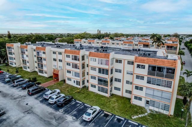 2401 NW 41st Avenue 101, Lauderhill, FL 33313