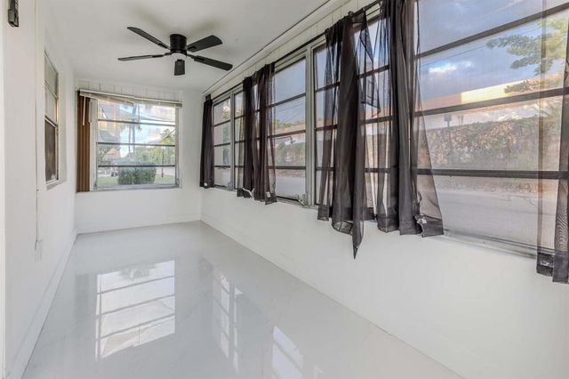 2401 NW 41st Avenue 101, Lauderhill, FL 33313