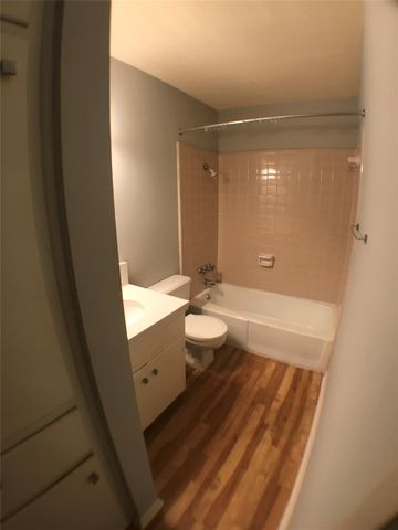 5001 Bull Creek RD 111, Austin, TX 78731