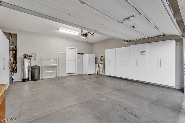 341 Hibiscus Bay Court, North Las Vegas, NV 89084