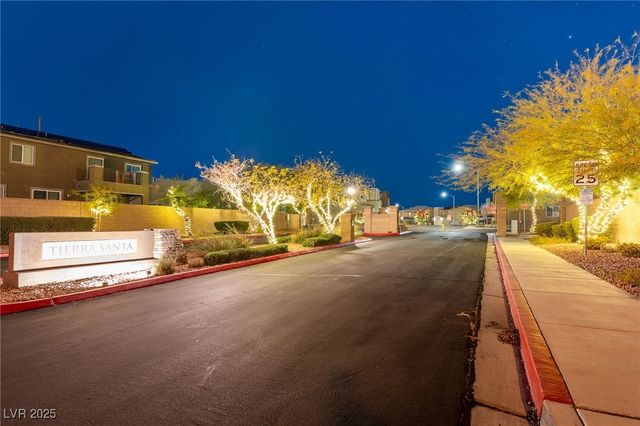 341 Hibiscus Bay Court, North Las Vegas, NV 89084