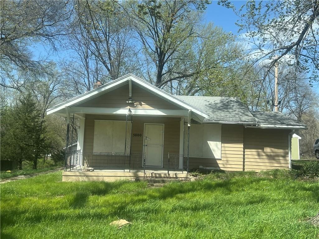 5000 Yecker Avenue, Kansas City, KS 66104