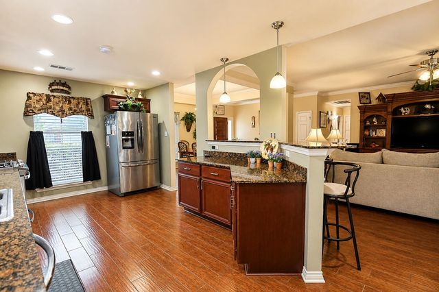 203 Millstone Dr, Thibodaux, LA 70301