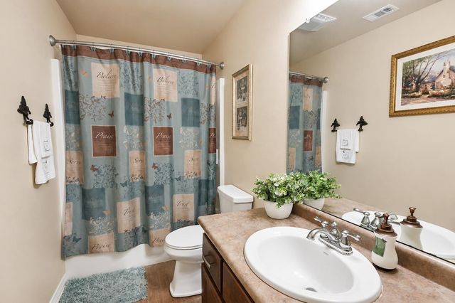 203 Millstone Dr, Thibodaux, LA 70301
