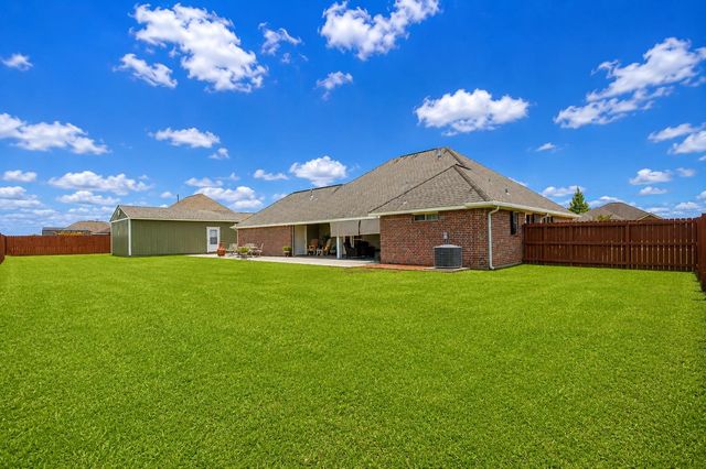 203 Millstone Dr, Thibodaux, LA 70301