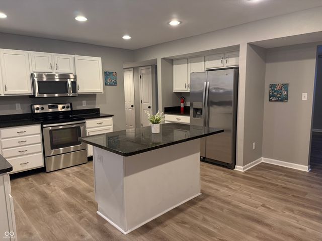 6521 Rushing River, Noblesville, IN 46062