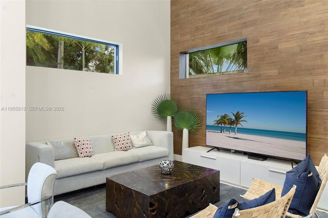 3040 N Ocean Boulevard N101, Fort Lauderdale, FL 33308