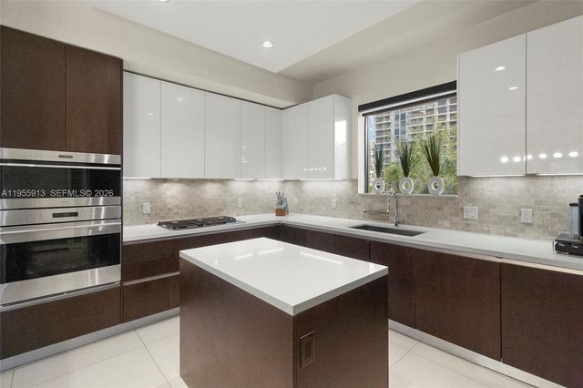 3040 N Ocean Boulevard N101, Fort Lauderdale, FL 33308