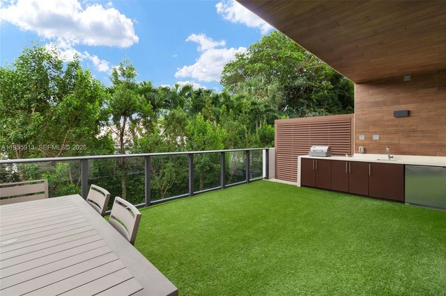 3040 N Ocean Boulevard N101, Fort Lauderdale, FL 33308