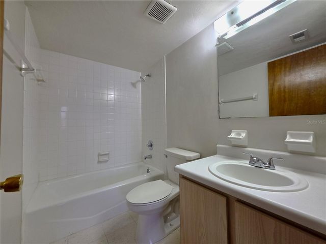 2360 SW ARCHER RD 912, Gainesville, FL 32608
