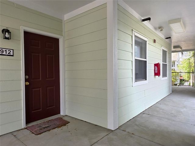 2360 SW ARCHER RD 912, Gainesville, FL 32608