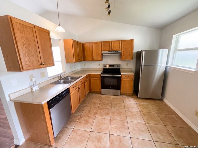 7222 ARTISAN LN, San Antonio, TX 78250