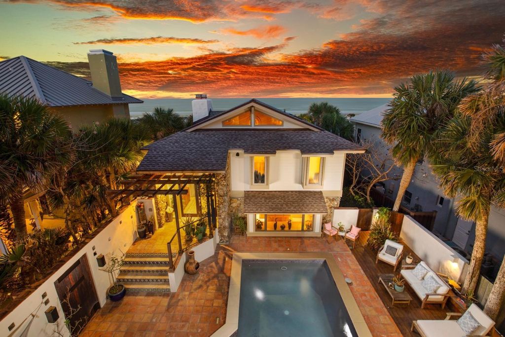 1421 N ATLANTIC AVENUE, New Smyrna Beach, FL 32169