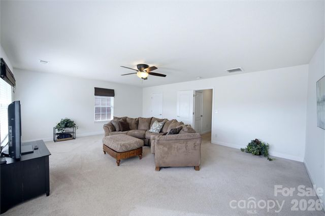 2429 Glyncastle Way, Gastonia, NC 28056