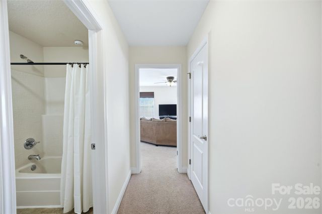2429 Glyncastle Way, Gastonia, NC 28056