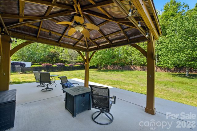 2429 Glyncastle Way, Gastonia, NC 28056