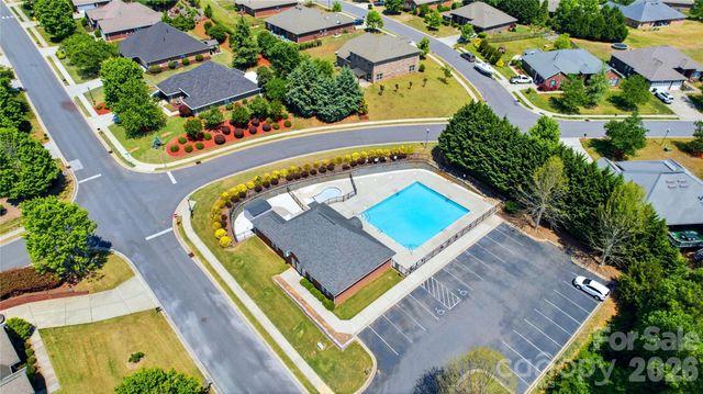 2429 Glyncastle Way, Gastonia, NC 28056