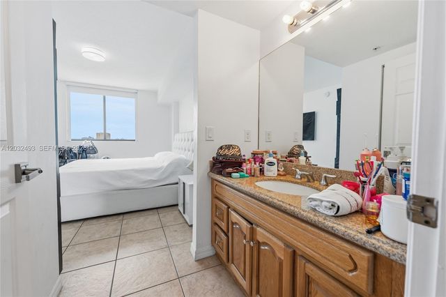 4242 NW 2nd Street 1001, Miami, FL 33126